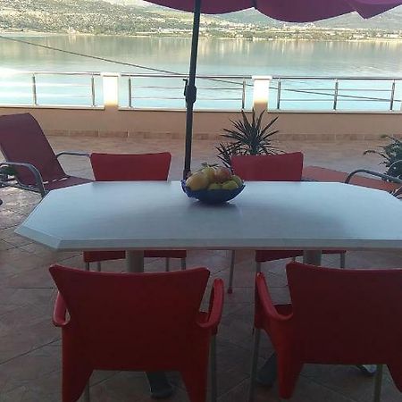 Apartamento Marin I Vinka Trogir Exterior foto