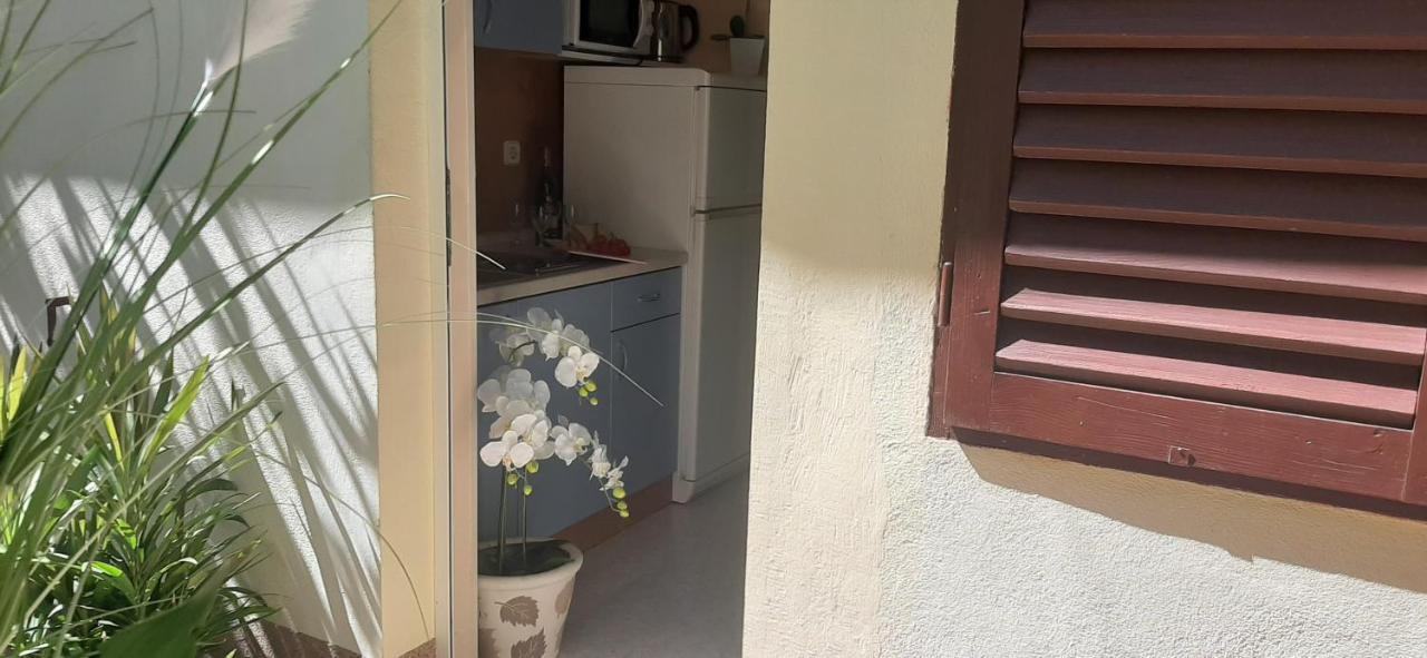 Apartamento Marin I Vinka Trogir Exterior foto