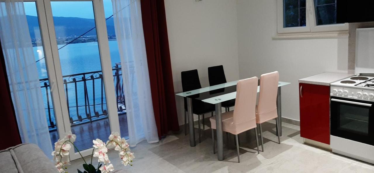 Apartamento Marin I Vinka Trogir Exterior foto