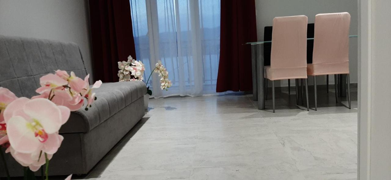 Apartamento Marin I Vinka Trogir Exterior foto