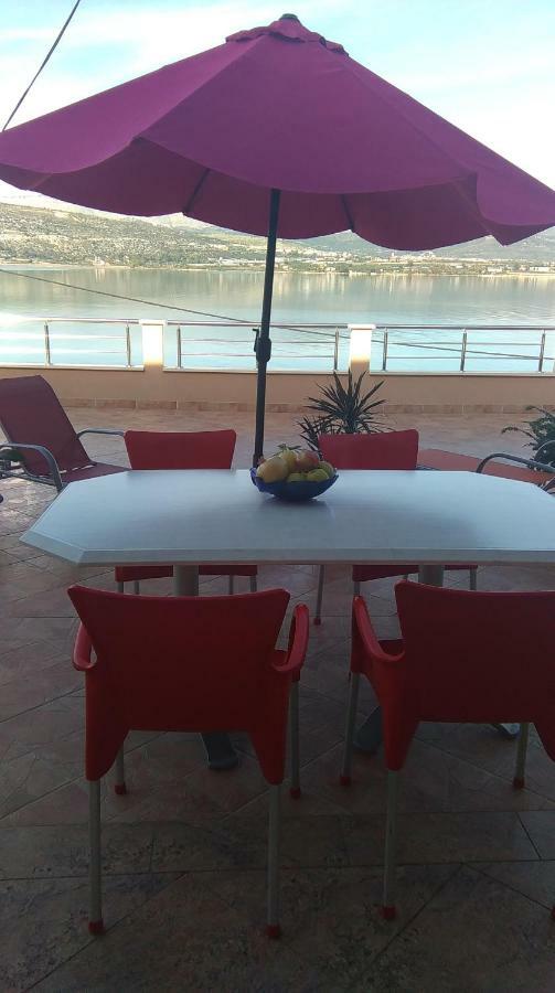 Apartamento Marin I Vinka Trogir Exterior foto
